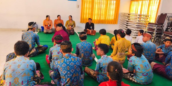 SLBN 1 Jembrana dan Kemenag Gelar Pelatihan Sarana Upakara melalui Program CEMPAKA dan BERKAH