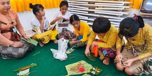 SLBN 1 Jembrana dan Kemenag Gelar Pelatihan Sarana Upakara melalui Program BERKAH