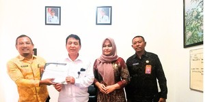 Kemenag Jembrana Terima Penghargaan atas Inovasi SILAYAK, Permudah Layanan Administrasi Kependudukan Pasca Nikah