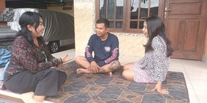 Kemenag Jembrana Gelar Program BIMADATU, Berikan Santunan Anak Yatim di di Desa Adat Penyaringan