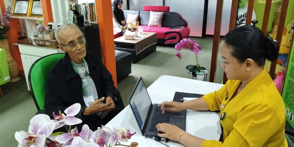Layanan Prioritas CEMPAKA Diberikan kepada Ketua BWI Jembrana dalam Proses Revisi SK Nazir