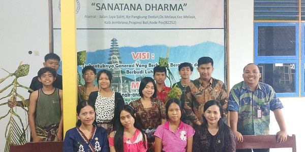 Penyuluh Agama Hindu : Pendampingan kepada Anak-Anak Penerima Manfaat Program BERKAH