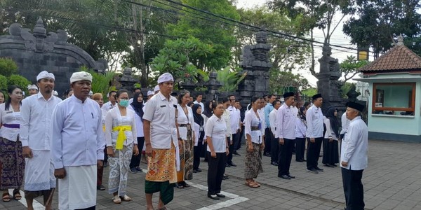 Kemenag Jembrana Gelar End of Month Breafing : Integritas dan Standar Pelayanan menjadi Fokus